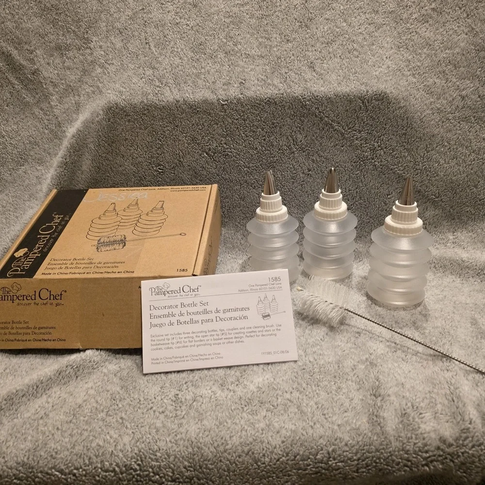Pampered Chef Easy Accent Cookie‎ Cake Decorator Bottle Set 1585 Complete w/box